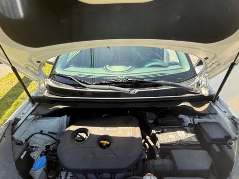 Used 2018 Kia Soul + FWD image 17