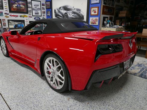 Used 2016 Chevrolet Corvette Stingray Convertible w/ 3LT Preferred Equipment Group image 10