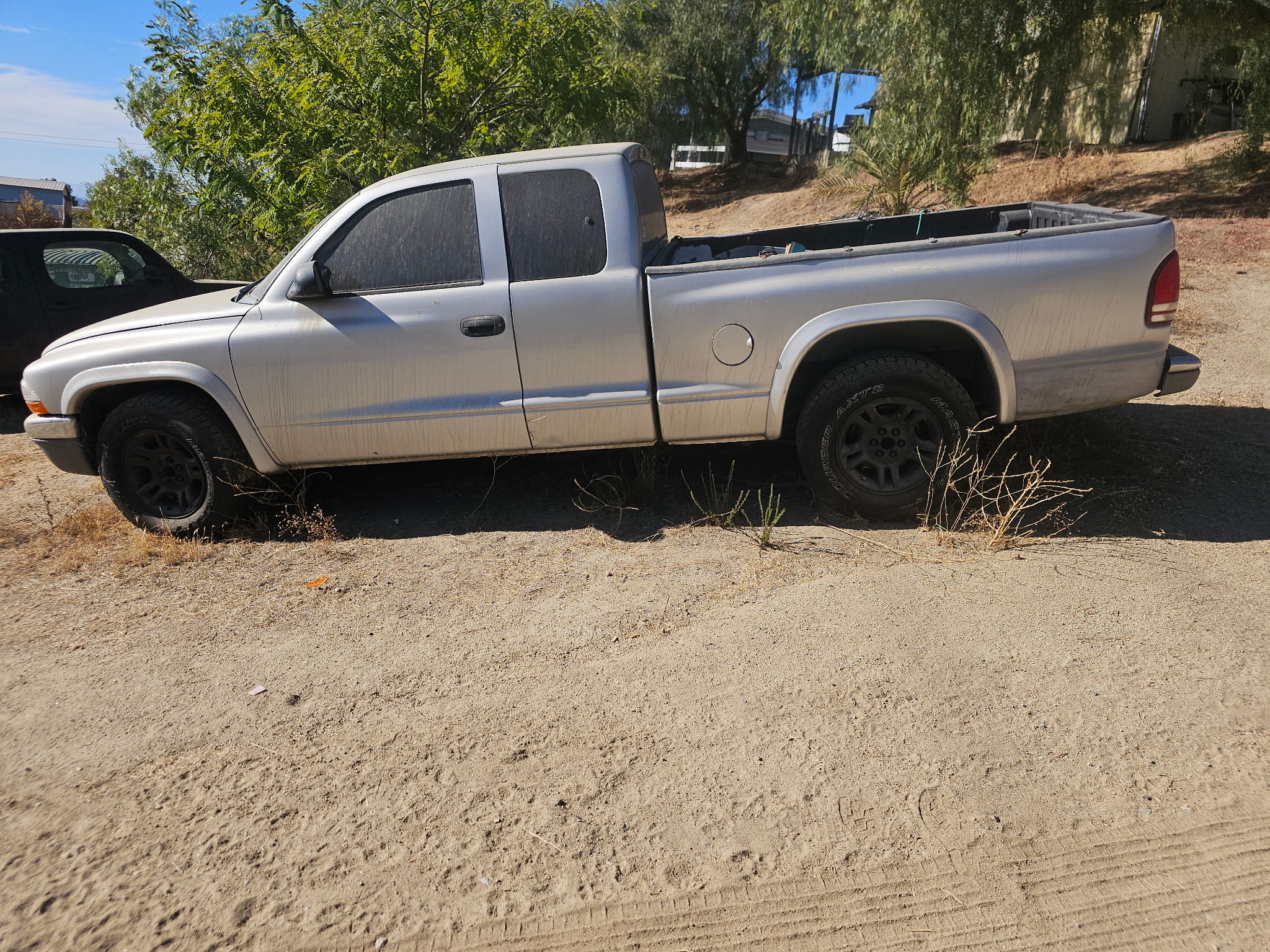 Used 2004 Dodge Dakota SLT w/ PWR Convenience Group RWD image 2
