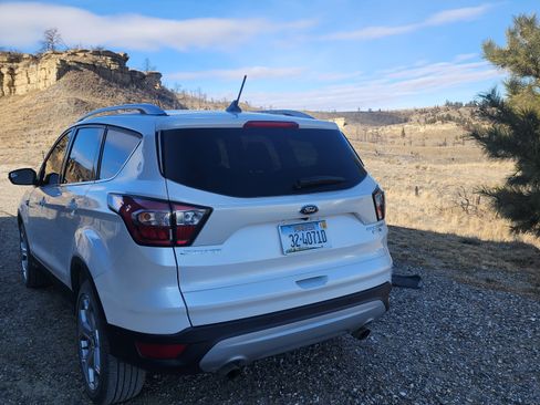 Used 2018 Ford Escape Titanium image 8