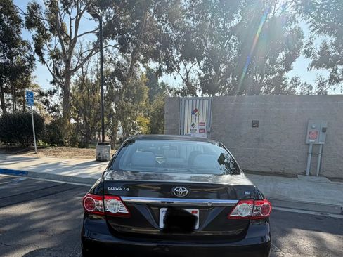 Used 2013 Toyota Corolla LE image 4