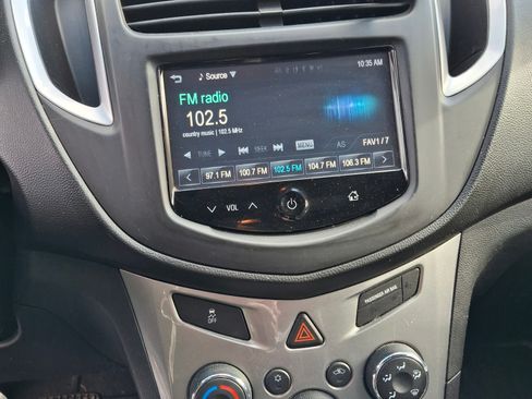 Used 2016 Chevrolet Trax LT w/ LT Convenience Package image 8