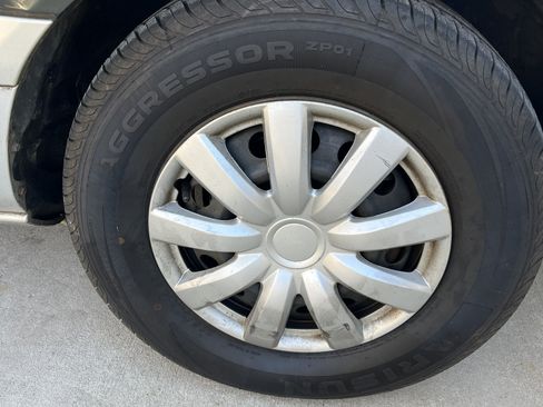 Used 1995 Mitsubishi Expo image 15