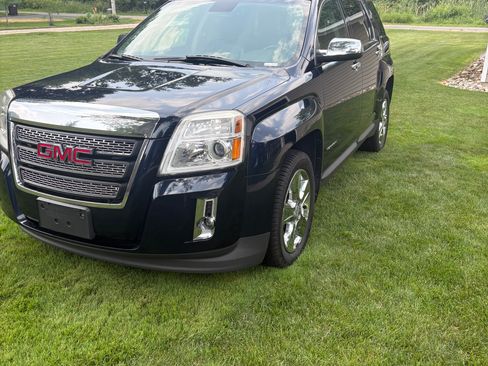Used 2015 GMC Terrain SLT AWD/4WD image 2