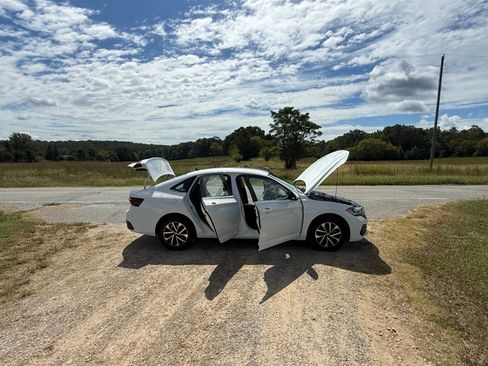 Used 2024 Volkswagen Jetta S FWD image 15