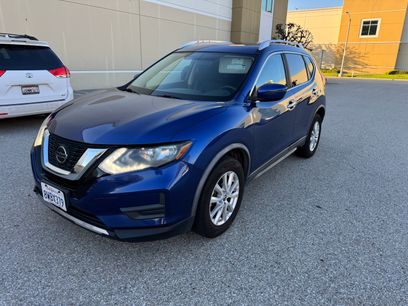 Used 2018 Nissan Rogue SV