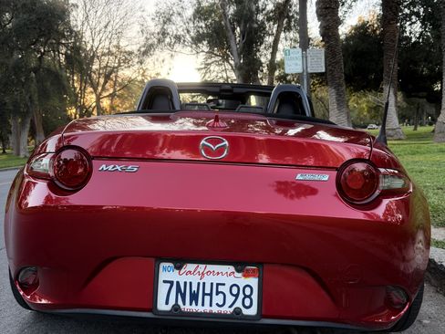 Used 2016 MAZDA MX-5 Miata Grand Touring image 6