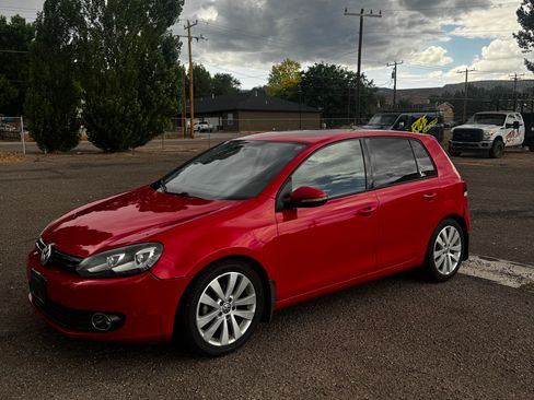 Used 2012 Volkswagen Golf TDI FWD image 2