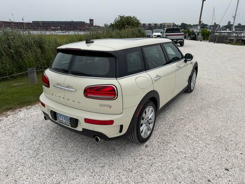 Used 2023 MINI Cooper Clubman S w/ Premium Package AWD/4WD image 4