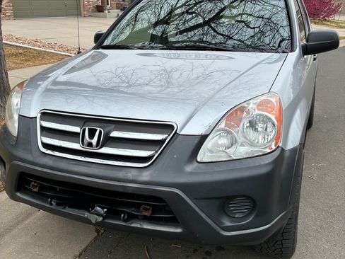 Used 2005 Honda CR-V LX image 1