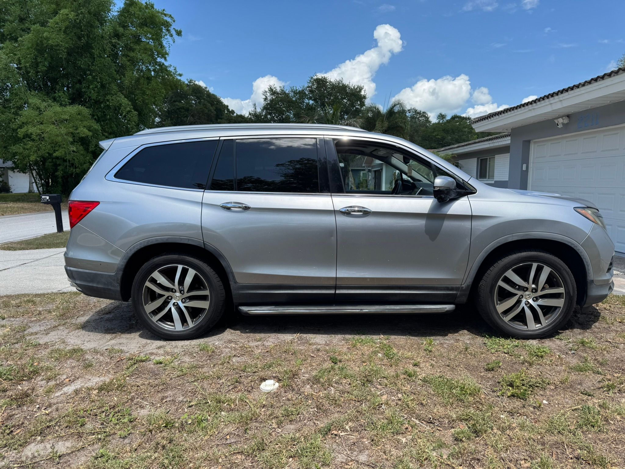 Used 2016 Honda Pilot Touring image 16