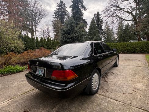Used 1997 Acura RL image 2