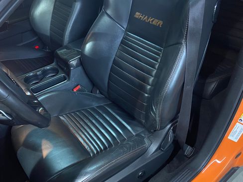 Used 2014 Dodge Challenger R/T RWD image 11
