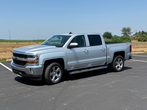 Used 2017 Chevrolet Silverado 1500 LT w/ All Star Edition image 2