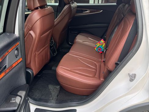 Used 2019 Lincoln Nautilus Reserve AWD/4WD image 9