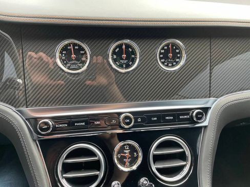 Used 2021 Bentley Continental GT image 12