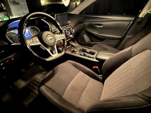 Used 2024 Nissan Sentra SV image 21