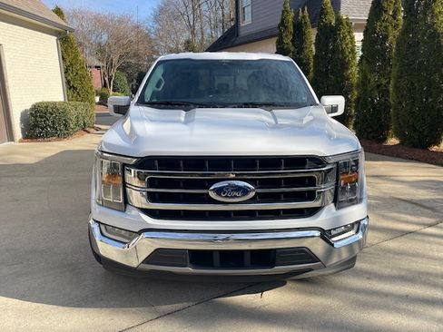 Used 2021 Ford F150 Lariat image 2