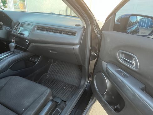 Used 2016 Honda HR-V EX image 6