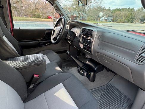 Used 2006 Ford Ranger XLT image 25