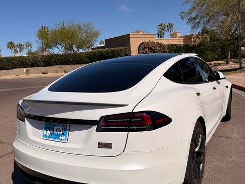 Used 2024 Tesla Model S Plaid image 27