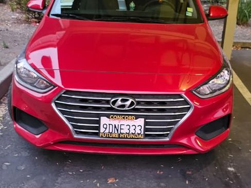 Used 2022 Hyundai Accent SE FWD image 4