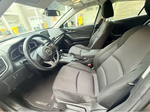 Used 2015 MAZDA MAZDA3 i Touring w/ Technology Package FWD image 6