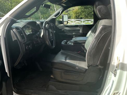 Used 2022 RAM 3500 Tradesman image 10