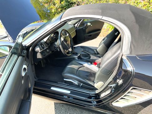 Used 2006 Porsche Boxster S image 2