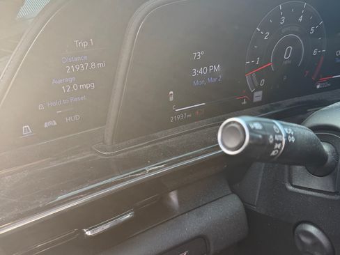 Used 2024 Cadillac Escalade ESV V w/ LPO, ONYX Package image 7