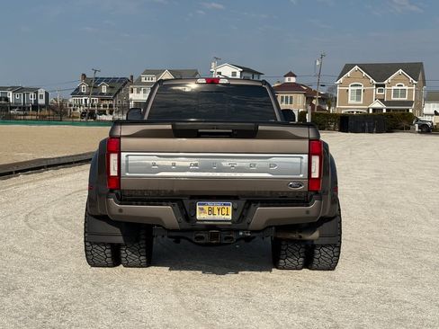 Used 2021 Ford F450 Limited w/ FX4 Off-Road Package image 4