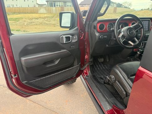 Used 2021 Jeep Wrangler Rubicon image 14