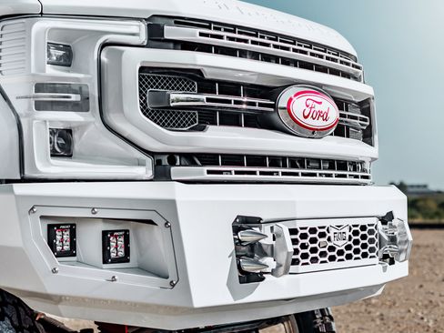 Used 2017 Ford F250 Platinum w/ Platinum Ultimate Package AWD/4WD image 14