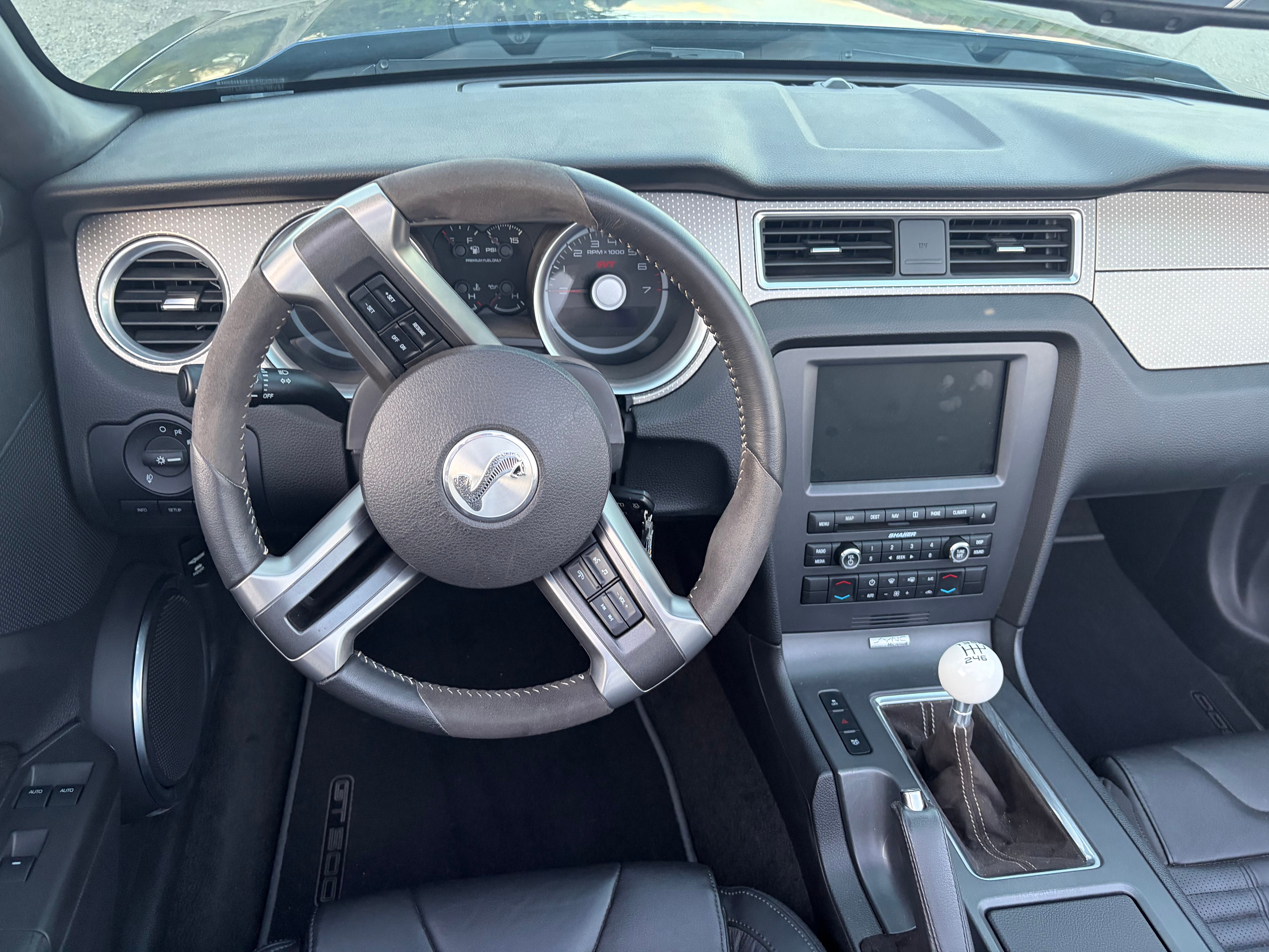Used 2012 Ford Mustang Shelby GT500 w/ SVT Performance Pkg RWD image 10
