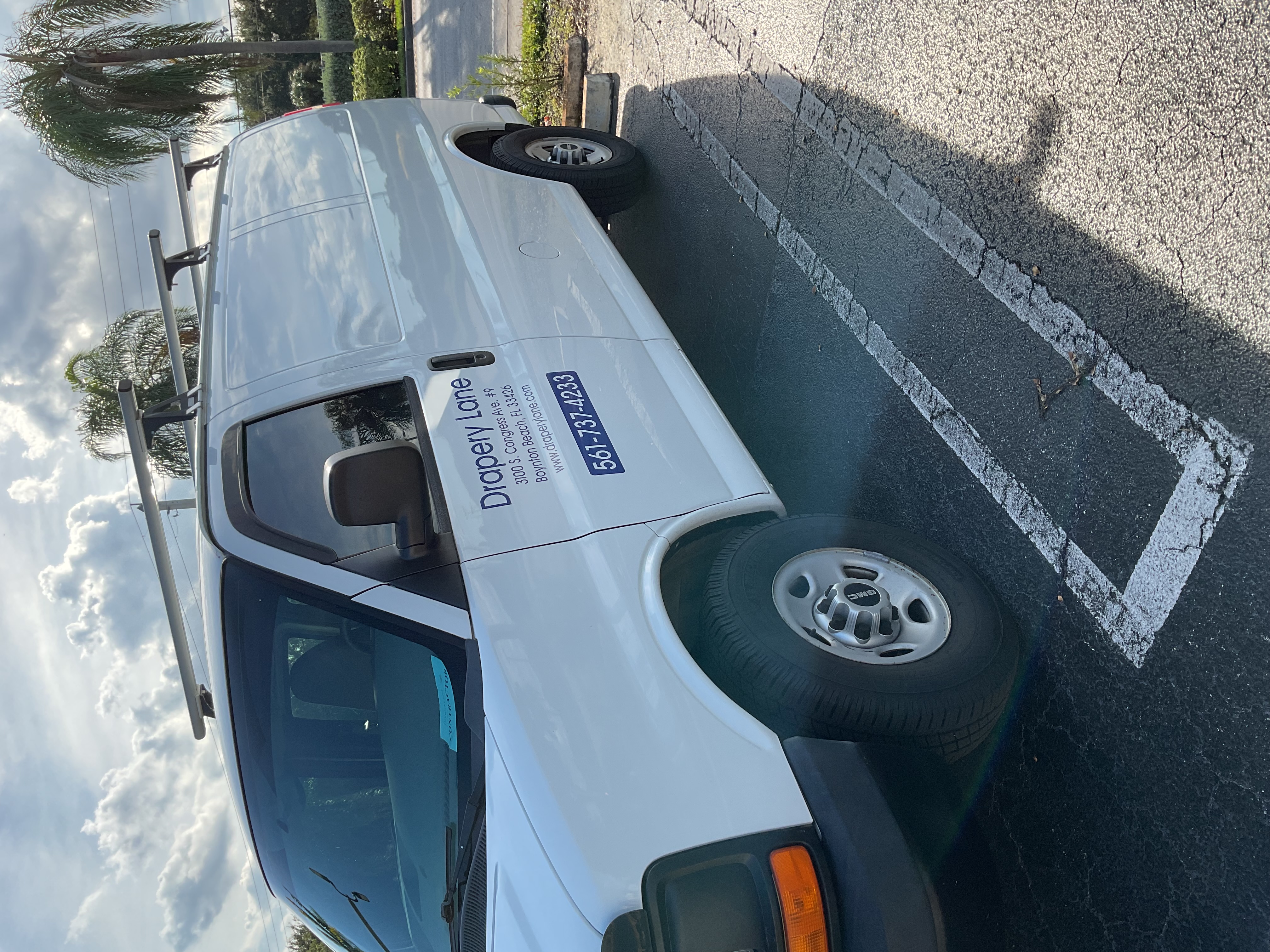 Used 2013 GMC Savana 2500 RWD image 2