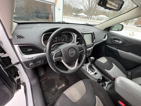 Used 2014 Jeep Cherokee Latitude image 8