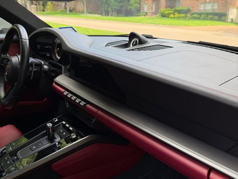 Used 2023 Porsche 911 Carrera 4S AWD/4WD image 17