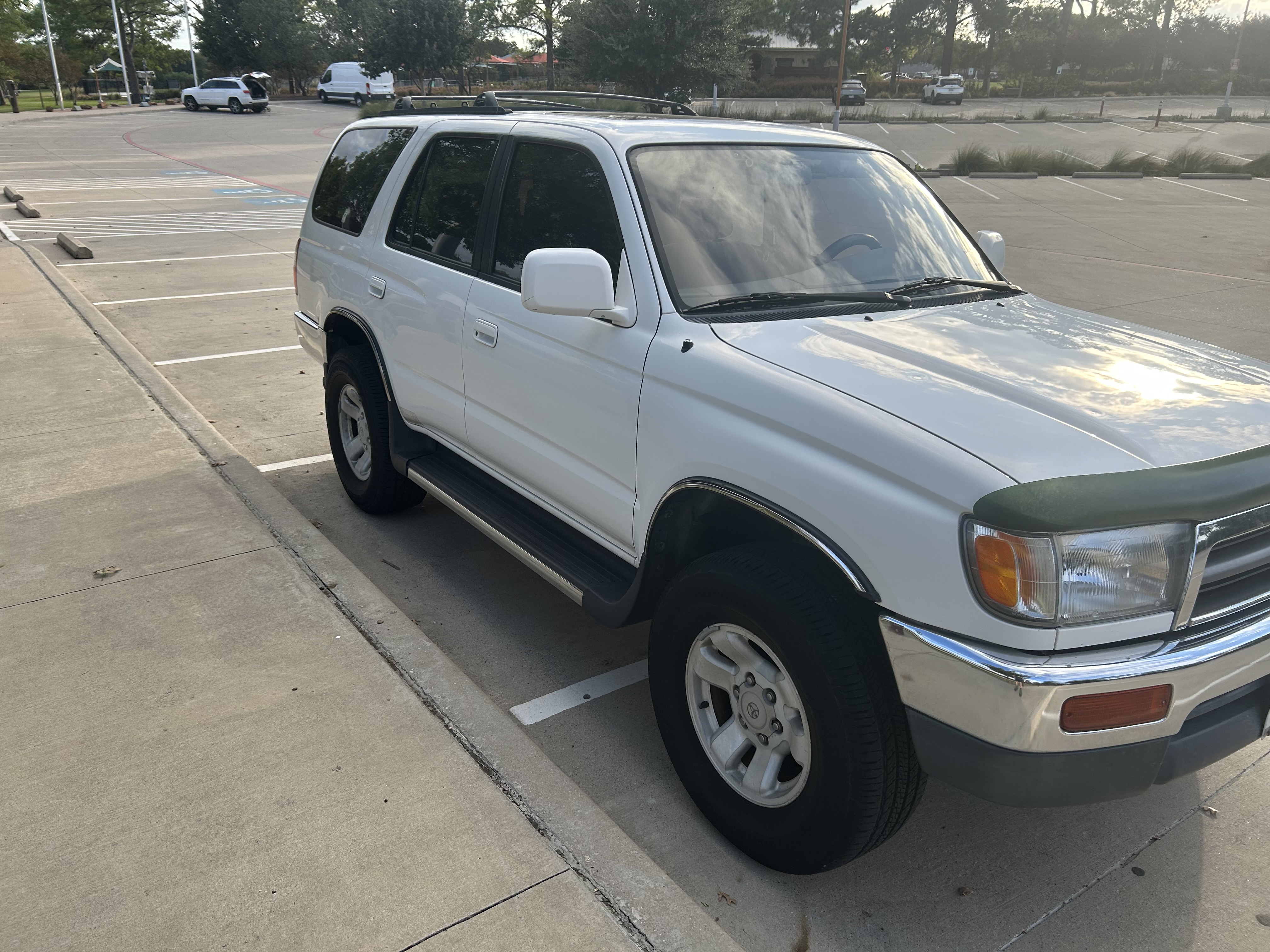 Used 1998 Toyota 4Runner SR5 AWD/4WD image 4