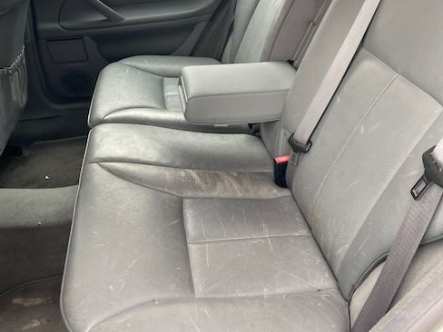 Used 2001 Mercedes-Benz E 320 Wagon image 12