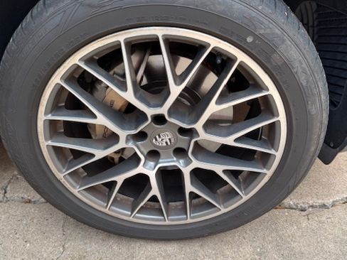 Used 2015 Porsche Macan S image 14