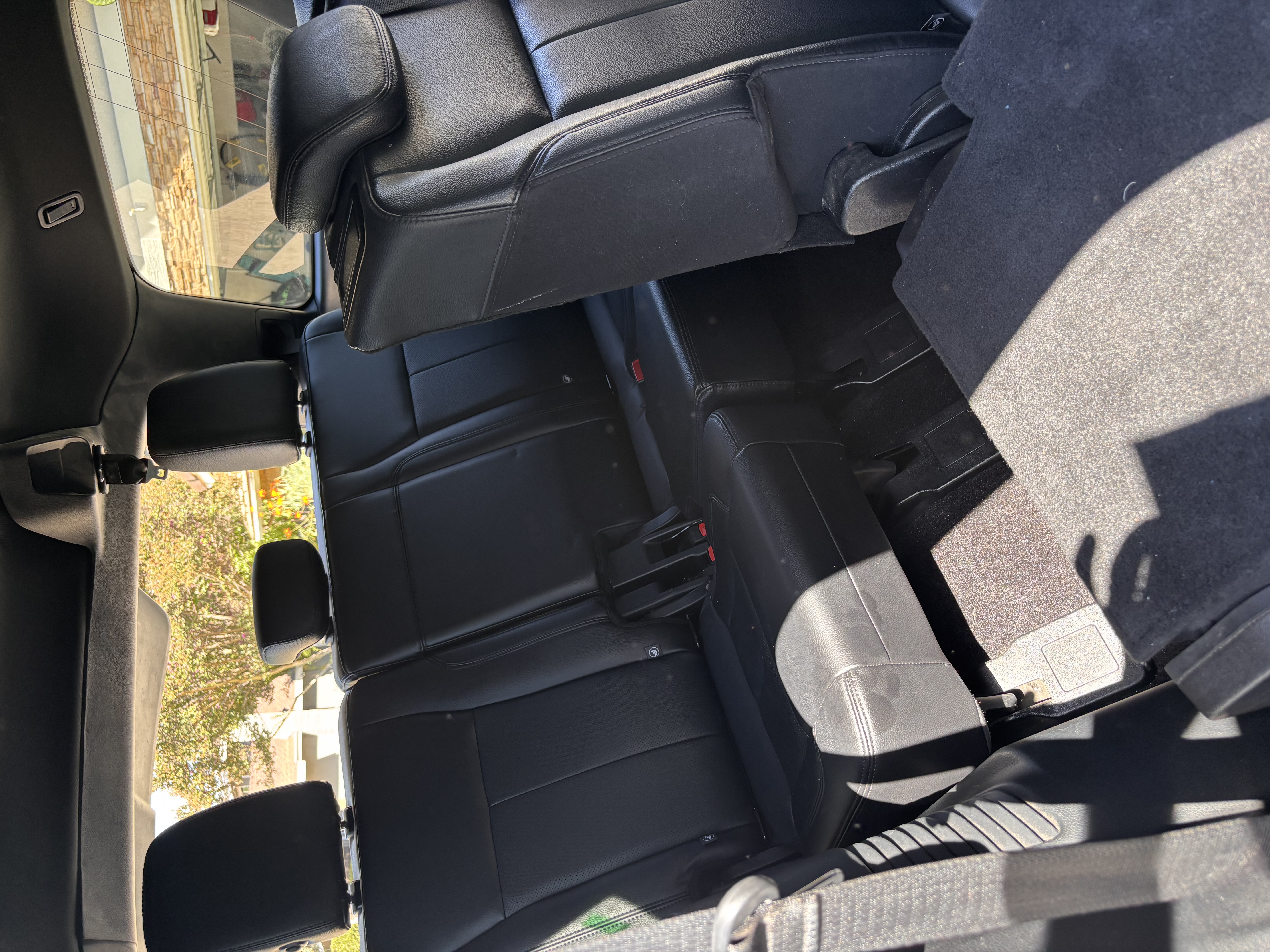 Used 2019 Ford Expedition XLT w/ Equipment Group 202A RWD image 14