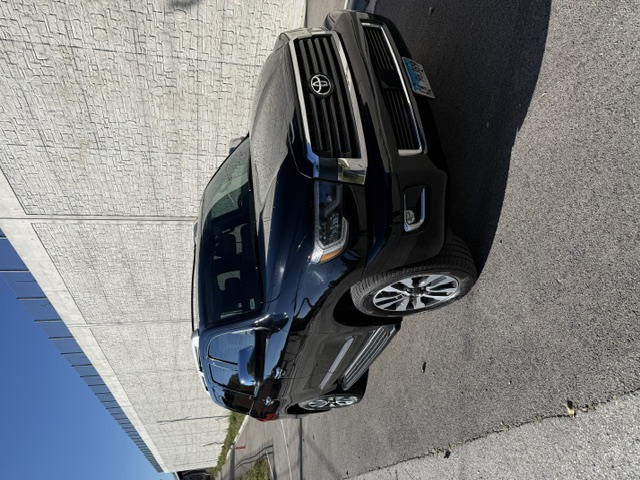 Used 2018 Toyota Sequoia Limited w/ Carpet Mat Package AWD/4WD image 6