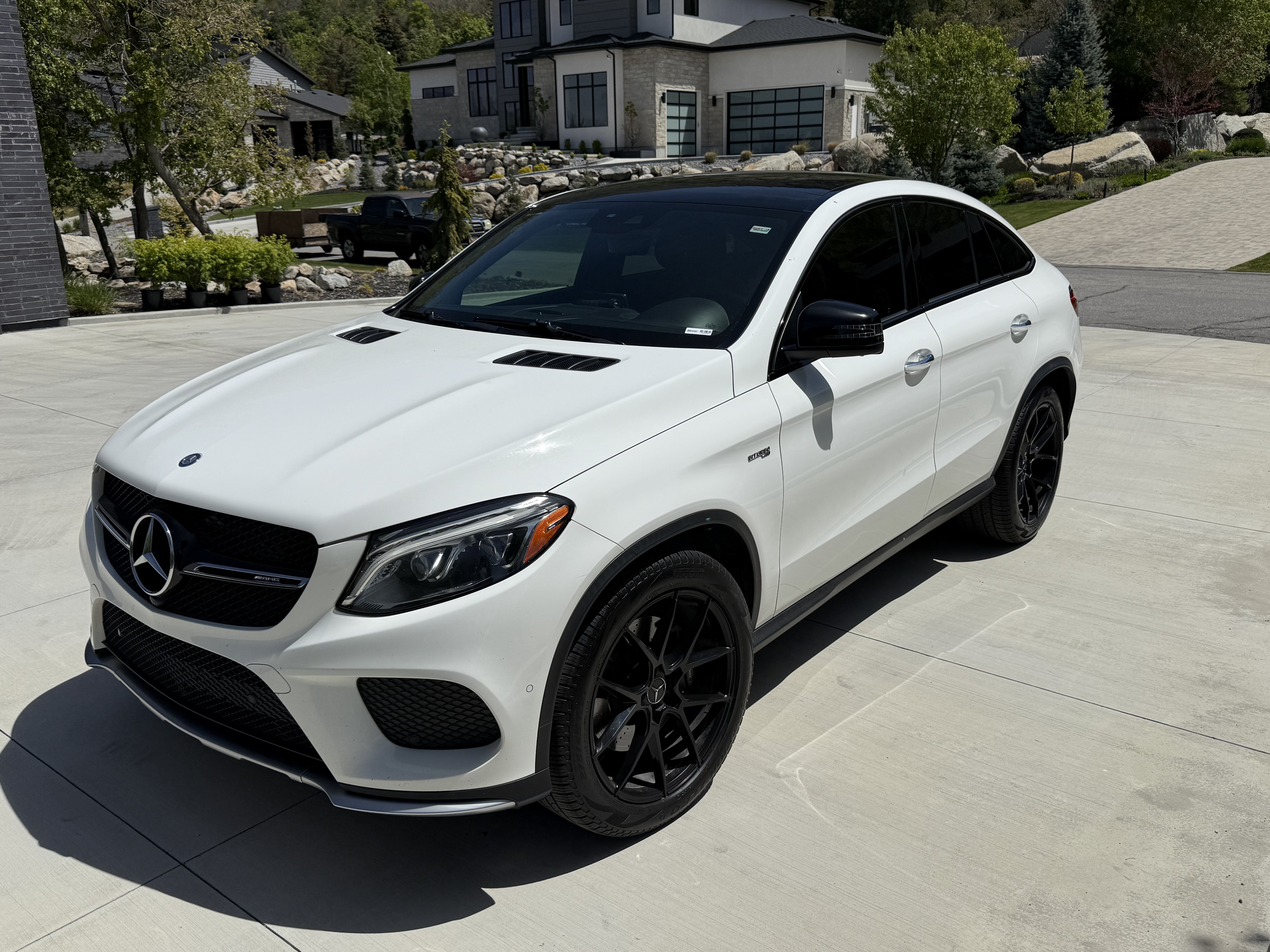 Used 2017 Mercedes-Benz GLE 43 AMG 4MATIC Coupe image 2
