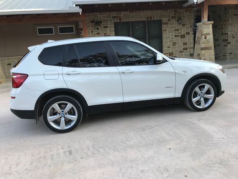 Used 2017 BMW X3 sDrive28i image 8
