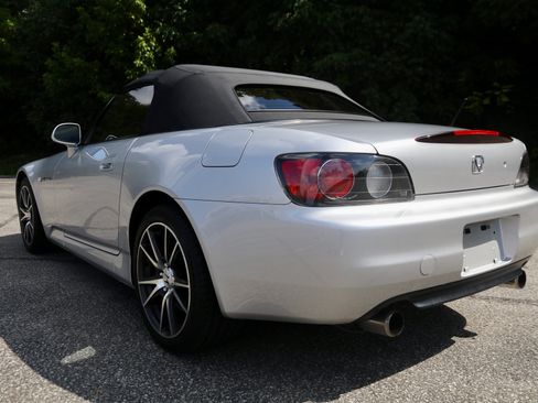 Used 2002 Honda S2000 image 6