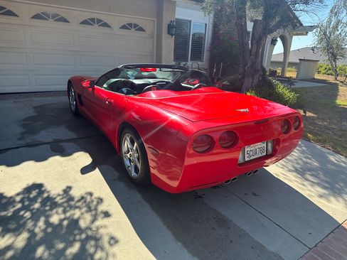 Used 2003 Chevrolet Corvette Convertible w/ Preferred Equipment Group1 image 1