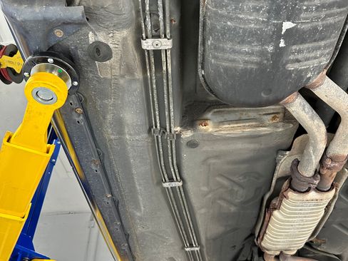 Used 1995 Mercedes-Benz E 320 Sedan image 17