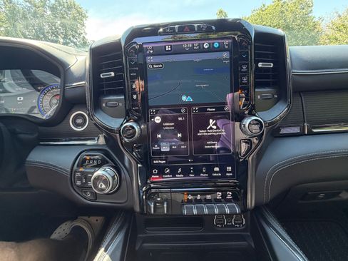 Used 2022 RAM 1500 Limited AWD/4WD image 22
