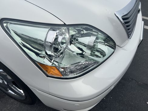 Used 2005 Lexus LS 430 image 9