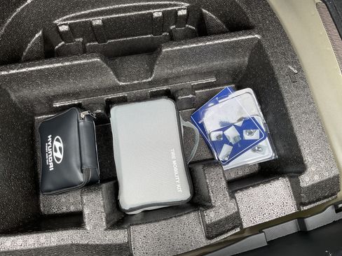 Used 2023 Hyundai Sonata Limited image 10